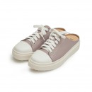 Brunii 白雲飄飄牛皮後空穆勒休閒鞋