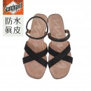 Brunii 竹蜻蜓晴雨兩用防水涼拖鞋