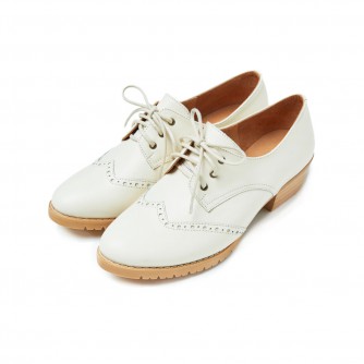 Brunii 約克莊園中跟牛津鞋